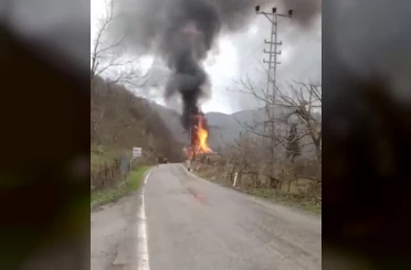 Mutfak tüpünden çıkan yangınla ev küle döndü 