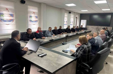 Mut’ta 2026 kayısı hasadı değerlendirildi 
