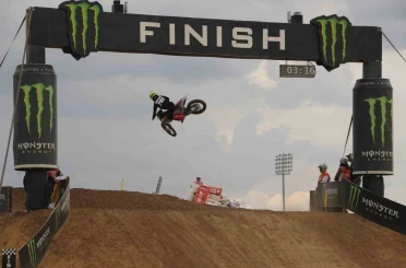 MXGP sıralama yarışları başladı 