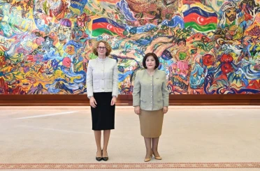 NATO Genel Sekreter Yardımcısı Shekerinska, Azerbaycan Milli Meclis Başkanı Gafarova ile bir araya geldi 