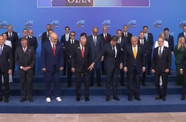 NATO Zirvesi'nde beyaz ayakkabı detayı dikkat çekti