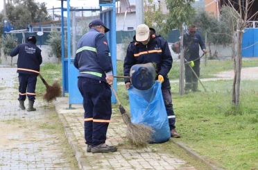 Nazilli Belediyesi’nden Esenköy’de temizlik çalışması 