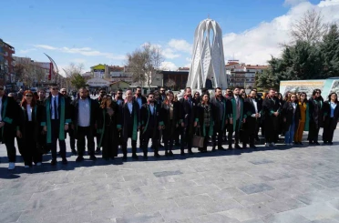 Niğde Barosu Başkanı Öztürk: "Mesleğin güçsüzleşmesi, doğrudan vatandaşların adalete erişimini zedeler" 