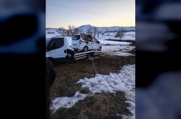 Niğde-Çamardı yolunda araç takla attı, 4 kişi yaralandı 