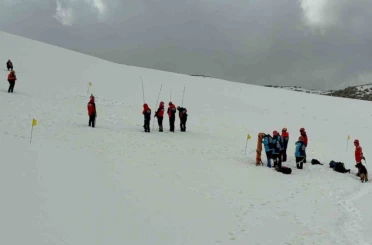 Niğde’de çığ tatbikatı gerçekleştirildi 