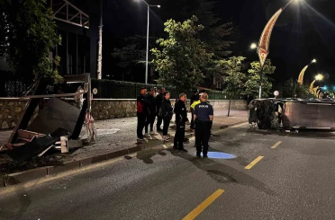 Niğde’de kontrolden çıkan araç devrildi: 2 yaralı 