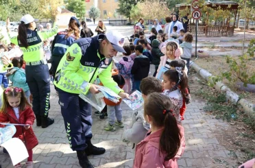 Niğde’de öğrencilere jandarma tanıtımı ve trafik eğitimi 