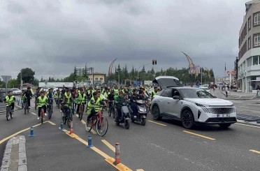 Niğde’de yüzlerce bisiklet tutkunu sağlıklı yaşam için pedal çevirdi 