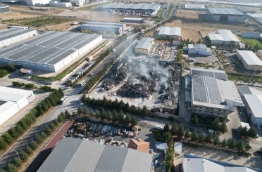 Niğde’deki fabrika yangını 10 saatlik çalışma ile söndürüldü 