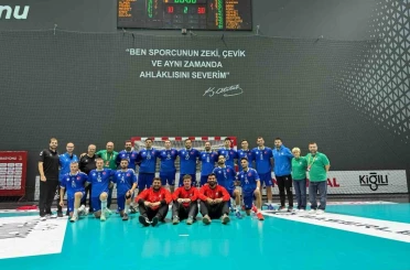Nilüfer Belediyespor yoluna kayıpsız devam ediyor 