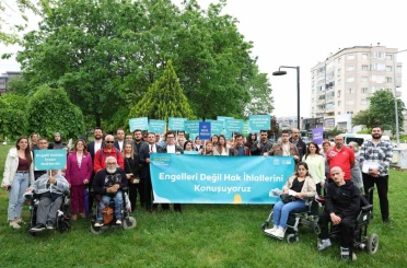 Nilüfer’de sloganlar engelleri aşmak için yükseldi 