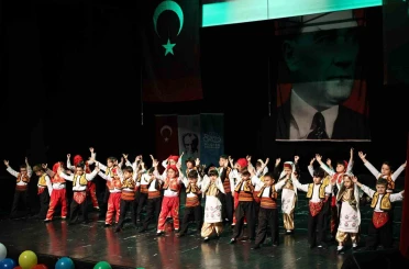 Nilüferli miniklerin mezuniyet sevinci 