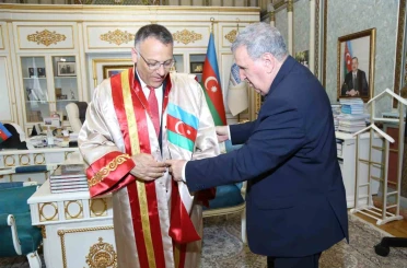 Nobel ödüllü Aziz Sancar’ın ardından Rektör Gürel’e de fahri profesörlük unvanı verildi 