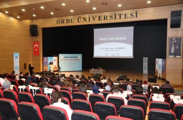 ODÜ’de "Türkiye Yüzyılı’nda Genç Temsili ve Karar Mekanizmaları" konferansı 
