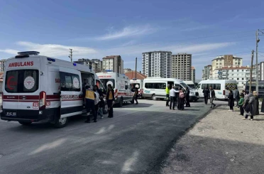 Öğrenci ile rehabilitasyon servisi çarpıştı: 5 yaralı 