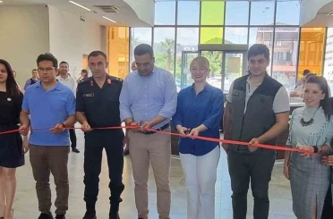 Öğrencilerden muhteşem sergi ve tiyatro gösterisi 