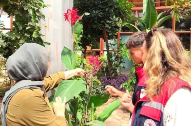 Öğrencilerden Tıbbi ve Aromatik Bitkiler Merkez Müdürlüğünü teknik gezi 