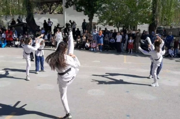 Okul okul gezip sporu sevdiriyorlar 