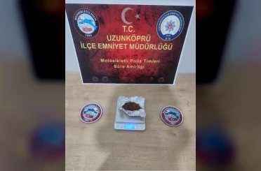 Okul önünde uyuşturucu operasyonu: 2 kişi tutuklandı 