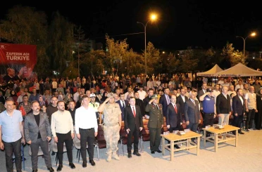 Oltulular 15 Temmuz demokrasi nöbetinde bir araya geldi 