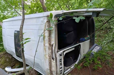 Ordu’da yolcu minibüsü uçuruma yuvarlandı: 9 yaralı 