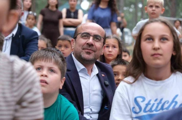Orhaneli’de yıl sonu sergisi ve çocuk şenliği renkli görüntülere sahne oldu 