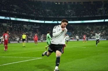 Orkun Kökçü son 10 maçta 7 gol attı 