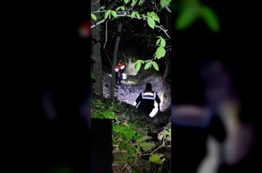 Ormanda yollarını kaybettiler, ekipler kurtardı 