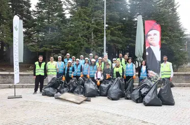 Osmangazi’de gönüllüler Uludağ için el ele verdi
