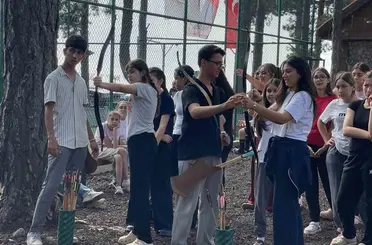 Osmaniye’de öğrenciler telefondan uzak, doğayla iç içe kamp yapıyor
