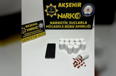 Otobüste uyuşturucu operasyonu: 700 hap ele geçirildi