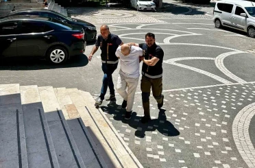 Otobüsteki yolcudan 5 bin uyuşturucu hap çıktı 