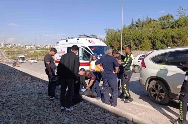 Otomobil ile motosiklet çarpıştı: 1 yaralı 