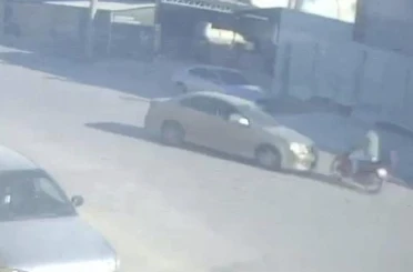 Otomobil ile motosiklet kafa kafaya çarpıştı: 1 yaralı 
