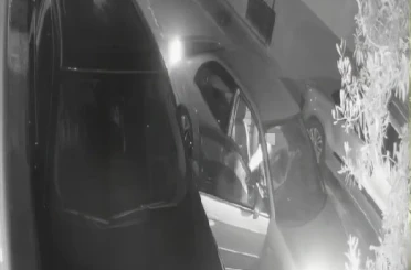 Otomobilden yol kenarına atılan kadının yardım çığlıkları 