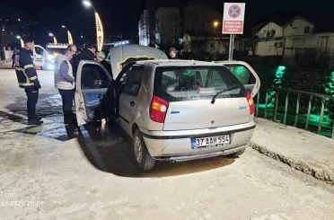 Otomobili küle dönmekten itfaiye kurtardı 
