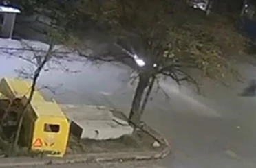 Otomobille çarpışan 14 yaşındaki motosiklet sürücüsü hayatını kaybetti 