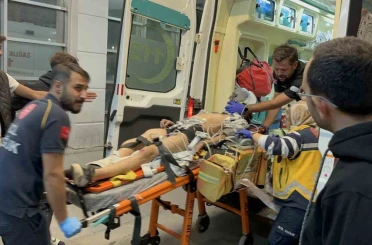 Otomobille çarpışan motosikletin sürücüsü ağır yaralandı 