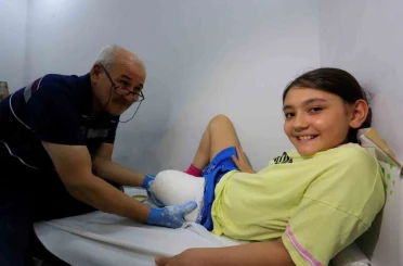 Özge protez bacağına kavuşuyor okula gitmek için gün sayıyor 