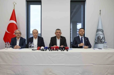 Özgür Özel: "Bundan sonraki süreçte Gazze yönetiminde Filistinlilerin söz sahibi olması lazım" 
