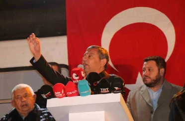 Özgür Özel: "Tanju’yla gurur duyuyoruz" 
