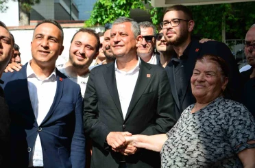 Özgür Özel’den eski milletvekili Köse’ye başsağlığı ziyareti 