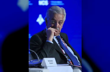 Pakistan Savunma Bakanı Asif: "Anlaşma olmazsa Afganistan ile açık bir savaşa girme seçeneğimiz var" 