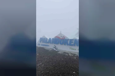 Palandöken’e mevsimin ilk karı yağdı 