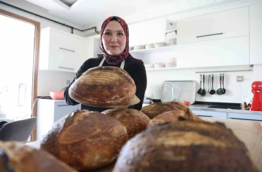 Pandemide anne oldu, yaşadığı buhranı hamurun terapi yönüyle atlatırken iş kapısını keşfetti 