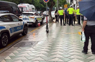 "Park etmek yasaktır" levhasının önüne araç park eden sürücüye bin 250 TL ceza 