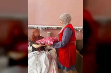 Patnos Kızılay’dan annelere ve yeni doğanlara "Sevgi Bohçası" hediyesi 