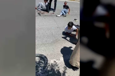 Patnos’ta otomobilin çarptığı 3 bisikletli çocuk yaralandı 