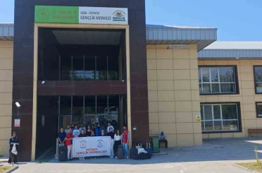 Patnos’tan 15 kız öğrenci "Bir Destandır Çanakkale" programına katıldı 