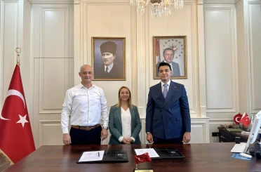 Pazaryeri’nde şehit Semih Orman’ın anısını yaşatacak kütüphane için imzalar atıldı
